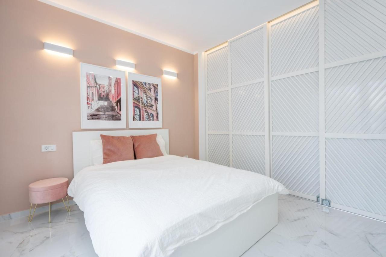 Fantastic City Center Apartment 布加勒斯特 外观 照片